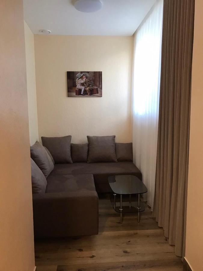 Bilyj Rojal Hotel Zaporizhia Buitenkant foto